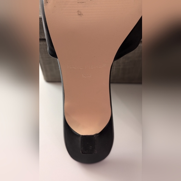 Marc Fisher heels - Picture 3 of 4